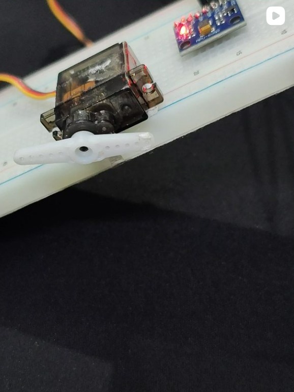 mpu6050 controlled Servo motor